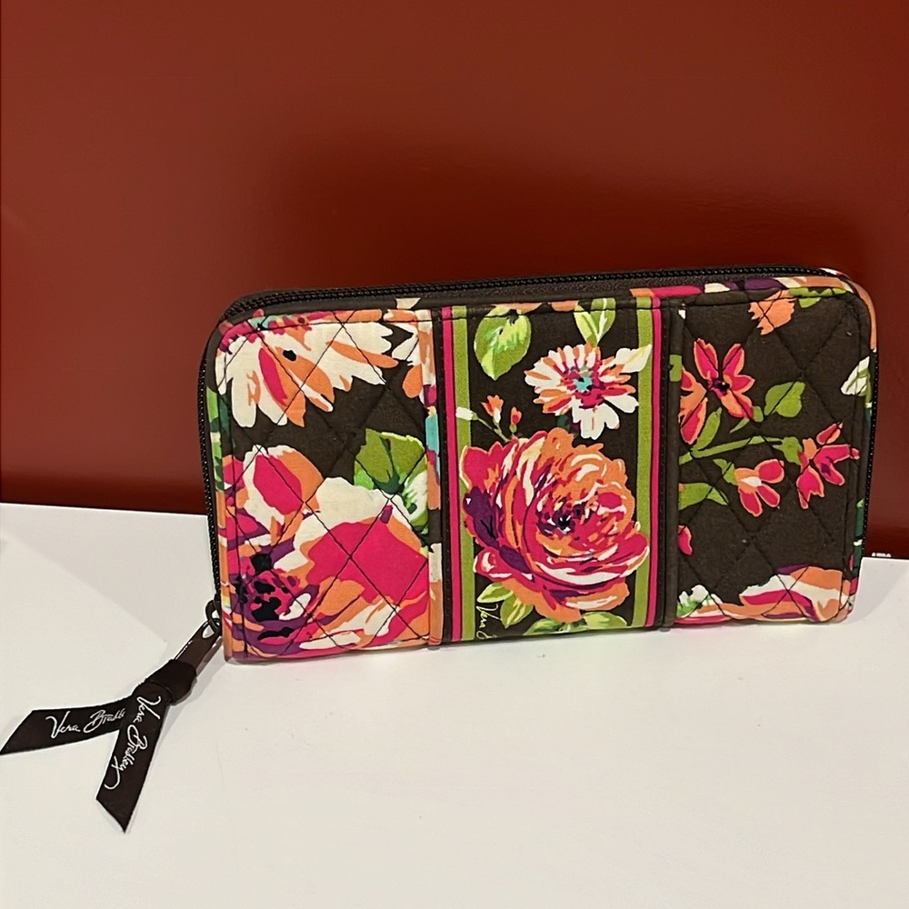 VERA BRADLEY WALLET